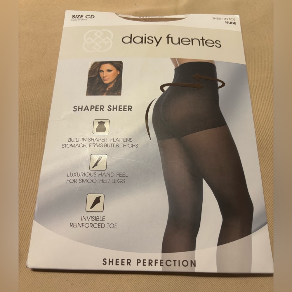 Daisy Fuentes Sheer Perfection‎ Pantyhose in Nude